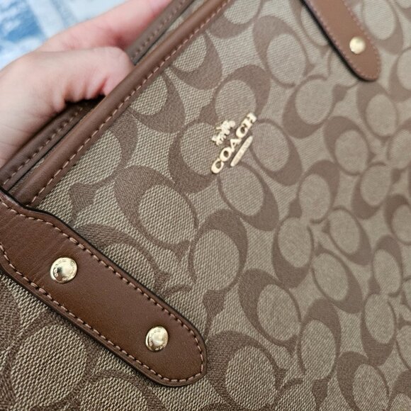 Coach Zippered Tote Bag in Signature Print - Picture 4 of 16